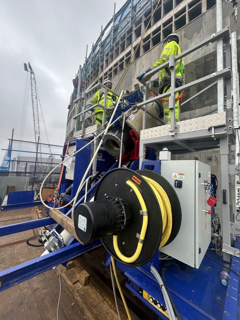 hinkley-point-c-nuclear-dome-equipment
